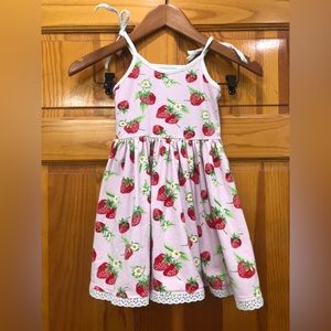 Eleanor Rose Judy dress girls strawberry sundress with pockets. Size 5/6.